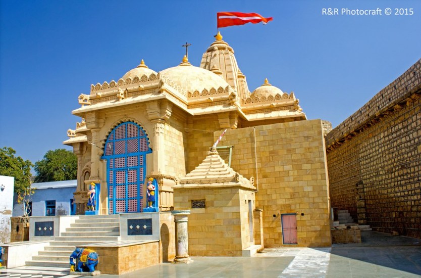 Temple of Lord Vishnu at Narayan Sarovar 