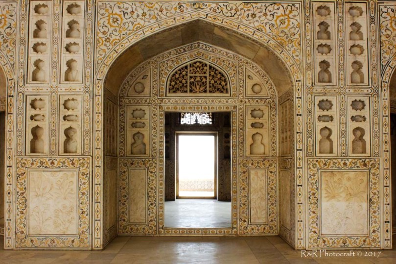 Intricate inlay work on marble, Khas Mahal, Red Fort, Agra